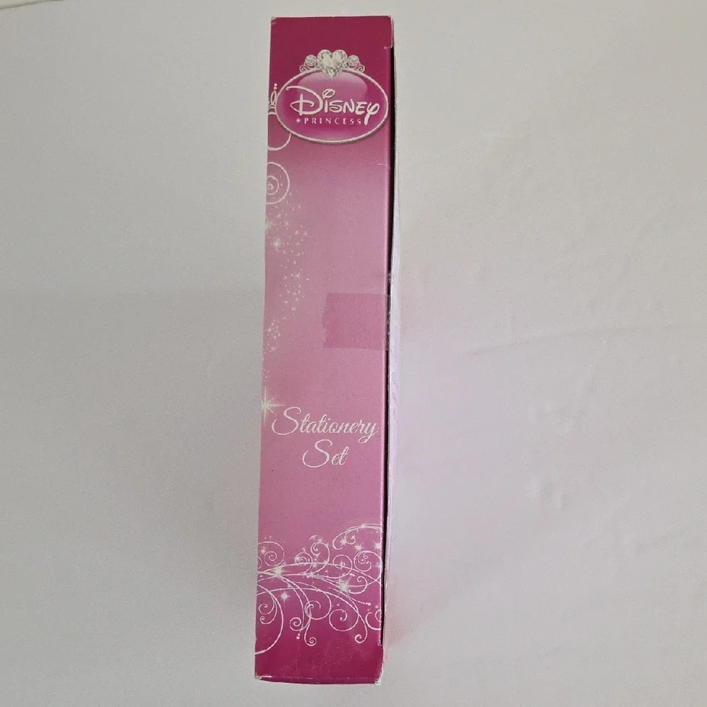 Disney Princess Pink Stationery Set with Lock and Key - Picture 3 of 6